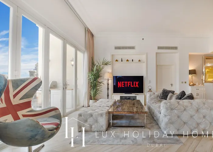 Lux The Shoreline Sea View Suite