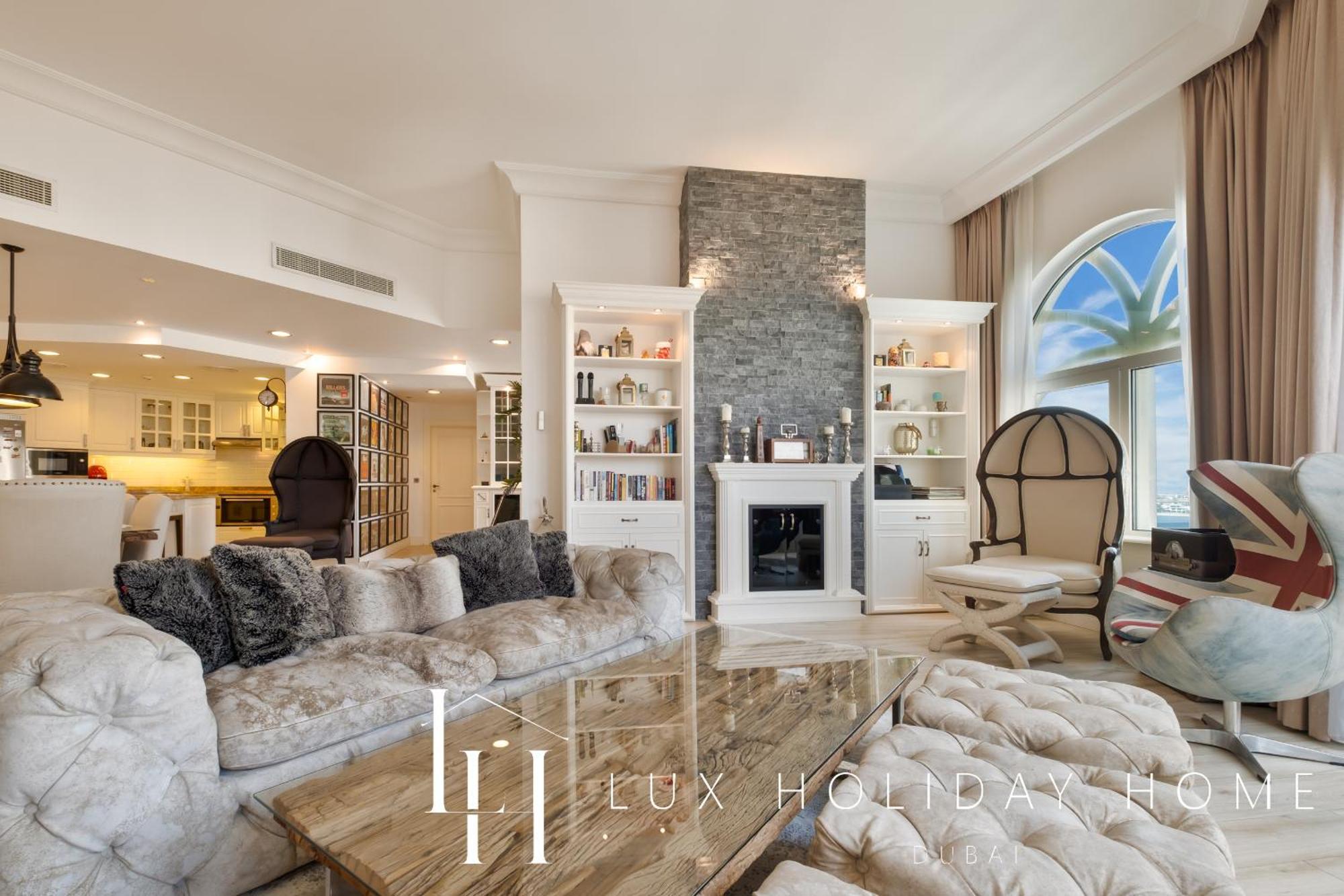 Lux The Shoreline Sea View Apartment