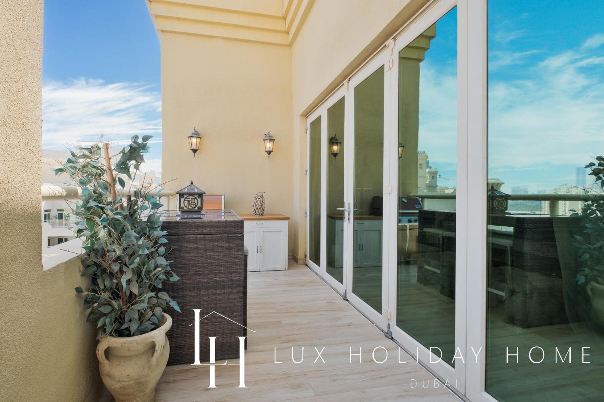 Lux The Shoreline Sea View Apartment *