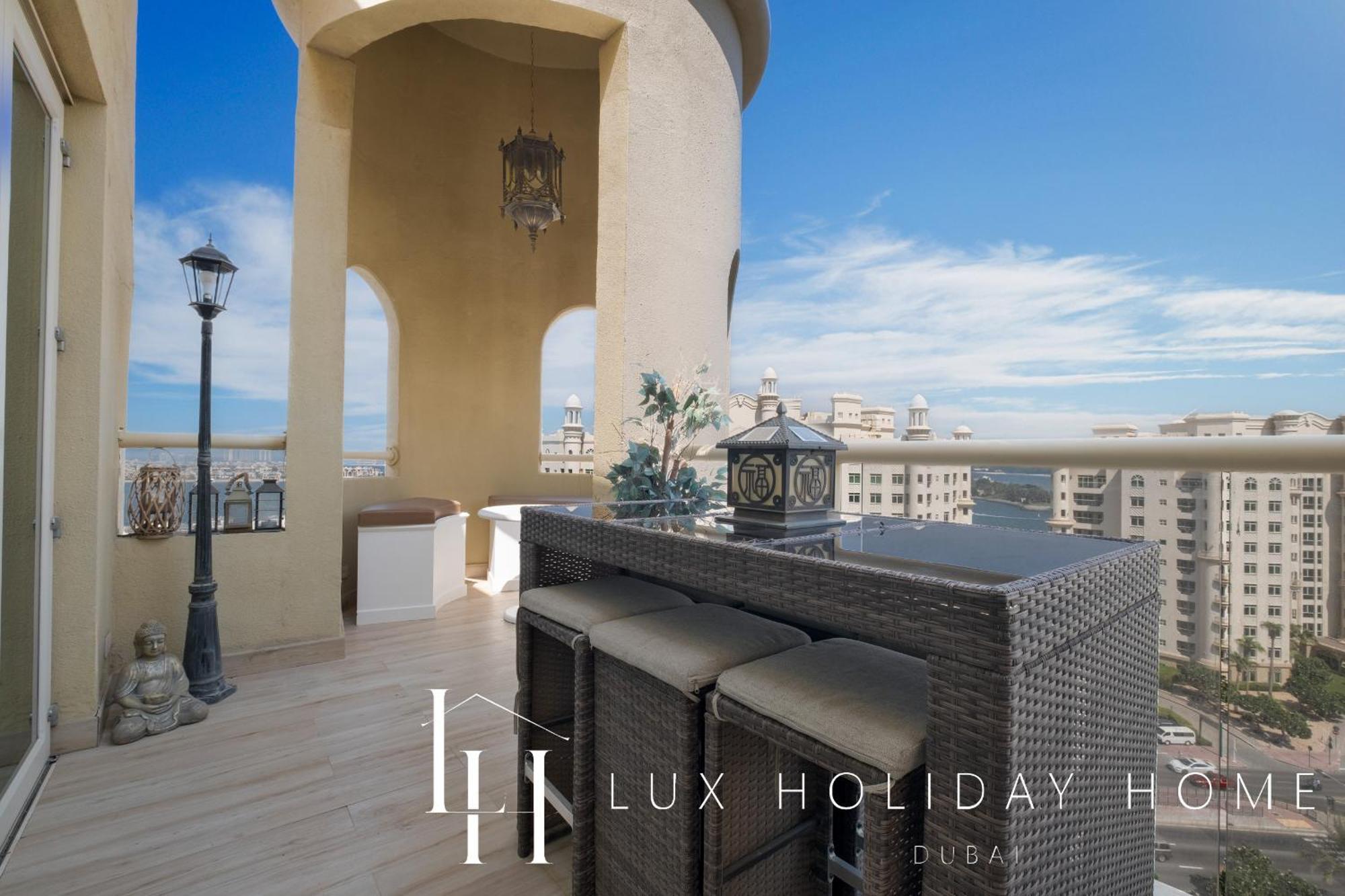 Lux The Shoreline Sea View *