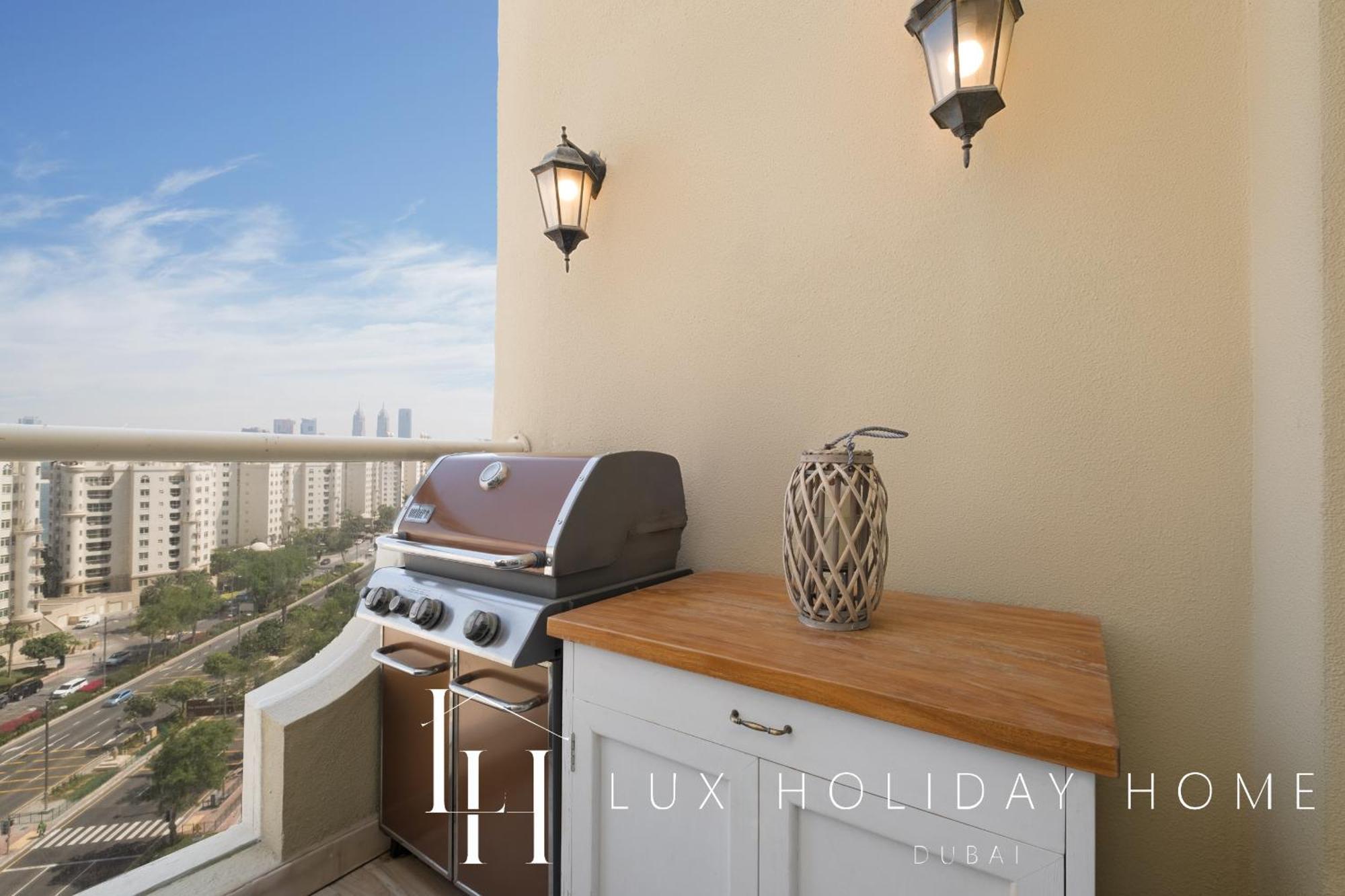 Lux The Shoreline Sea View *