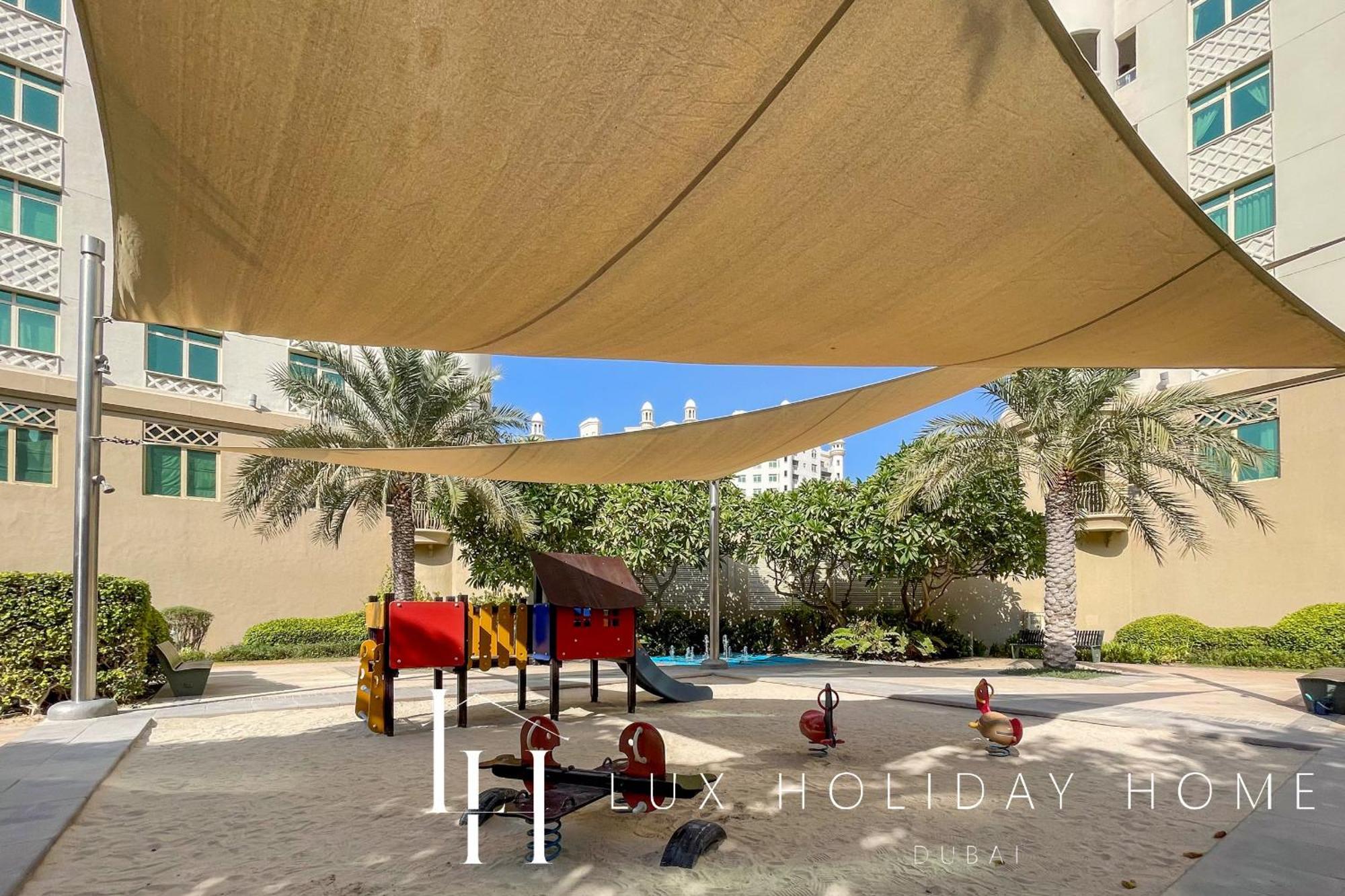 Lux The Shoreline Sea View Apartment Dubai