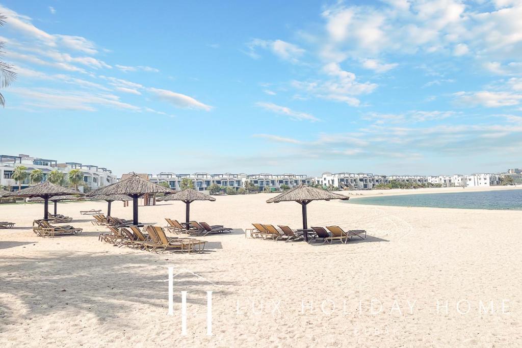 Lux The Shoreline Sea View Apartment *